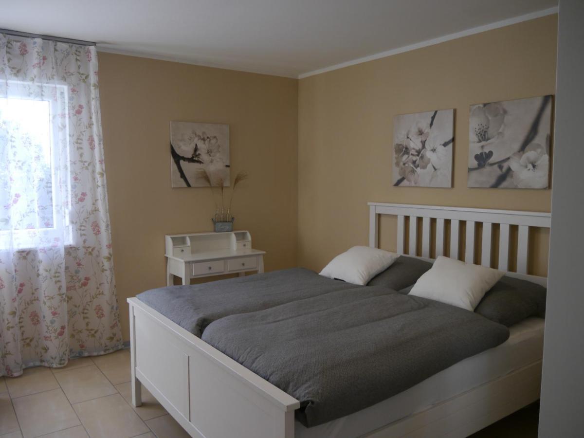Kirchberg Appartement Uettingen